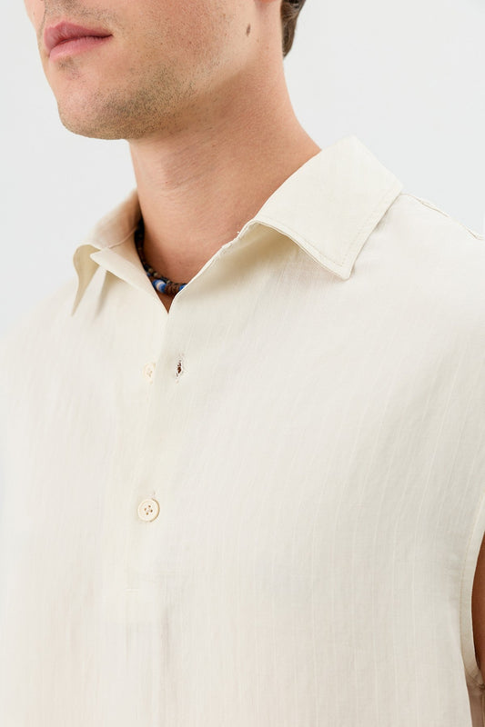 Men's Sleeveless Crop-Fit Shirt with Lyocell Blend