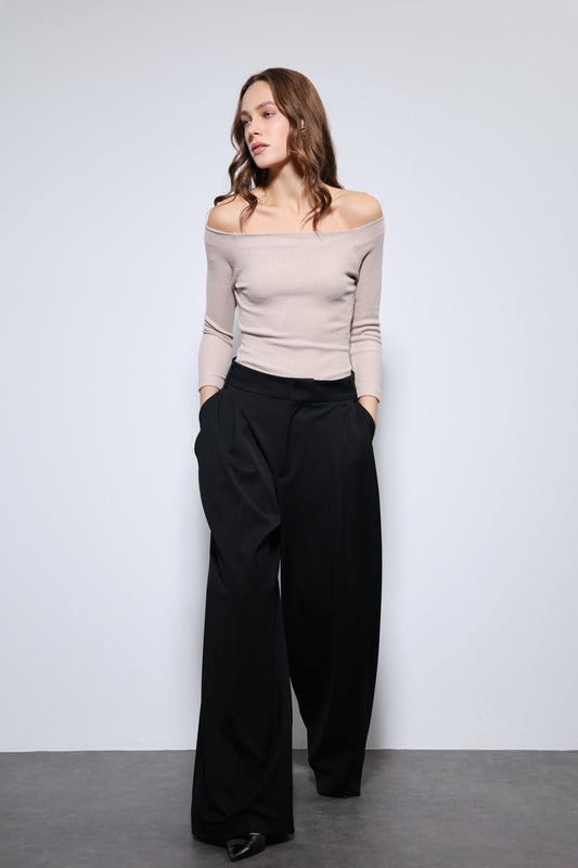 Antioch Off-the-Shoulder Top