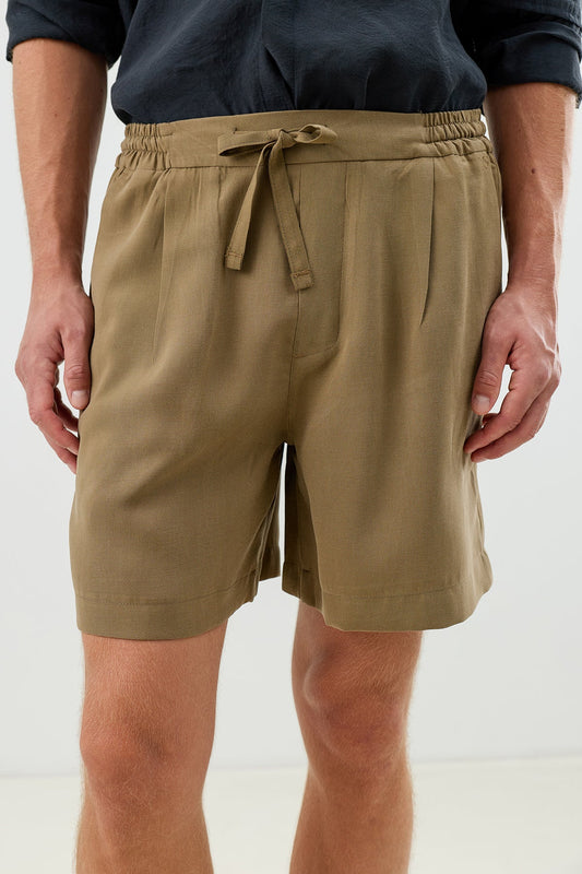 Pleated Shorts with Lyocell Blend