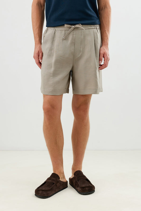Pleated Shorts with Lyocell Blend