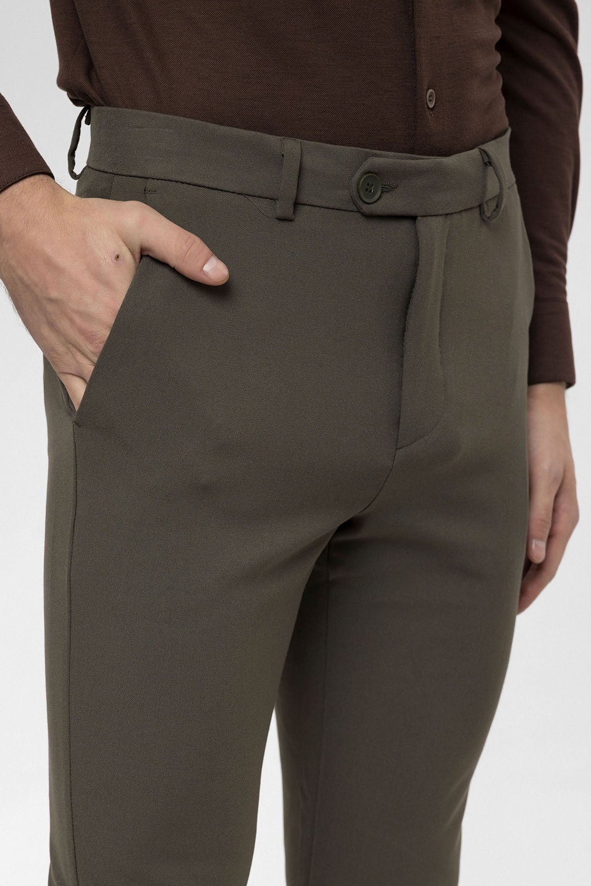 Men's Accessories: Slim-Fit Pants with Detailed Design