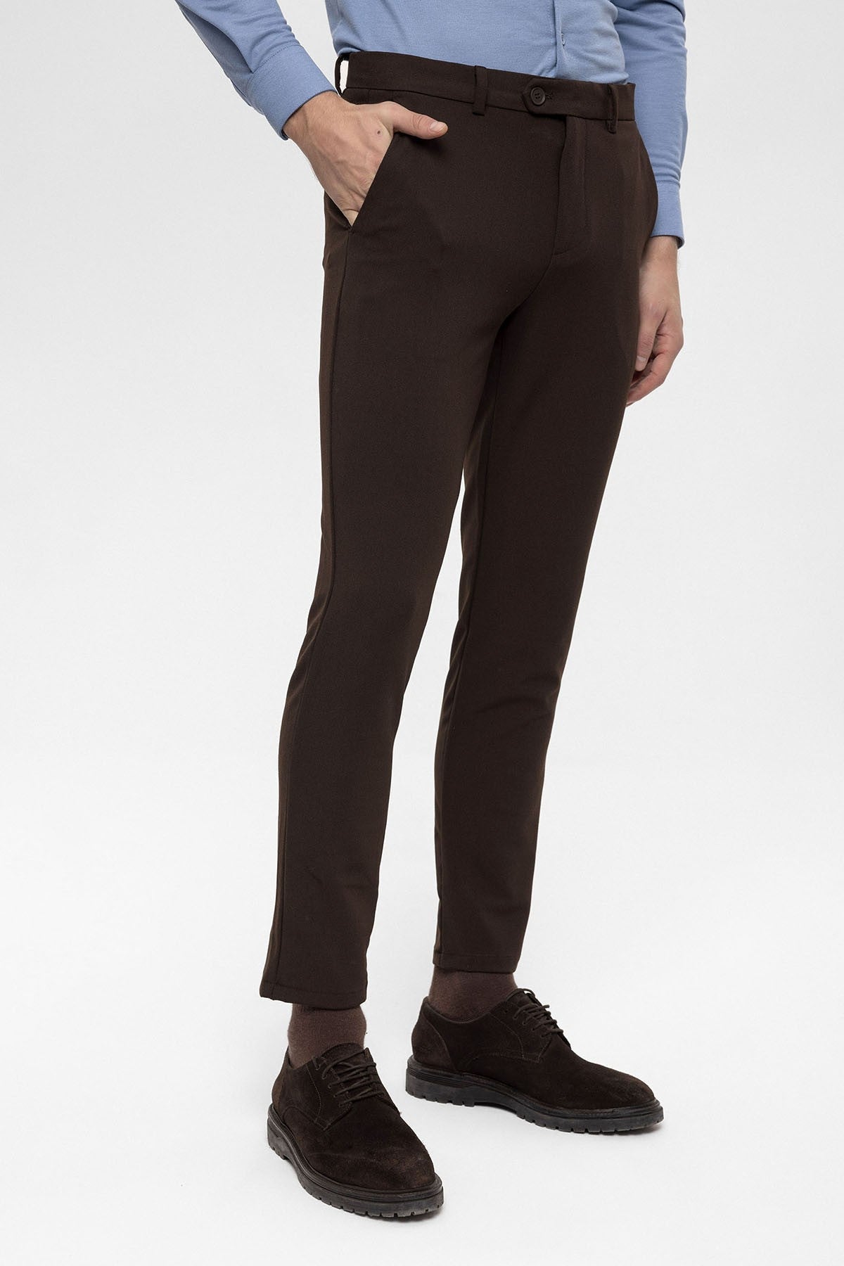 Men's Accessories: Slim-Fit Pants with Detailed Design