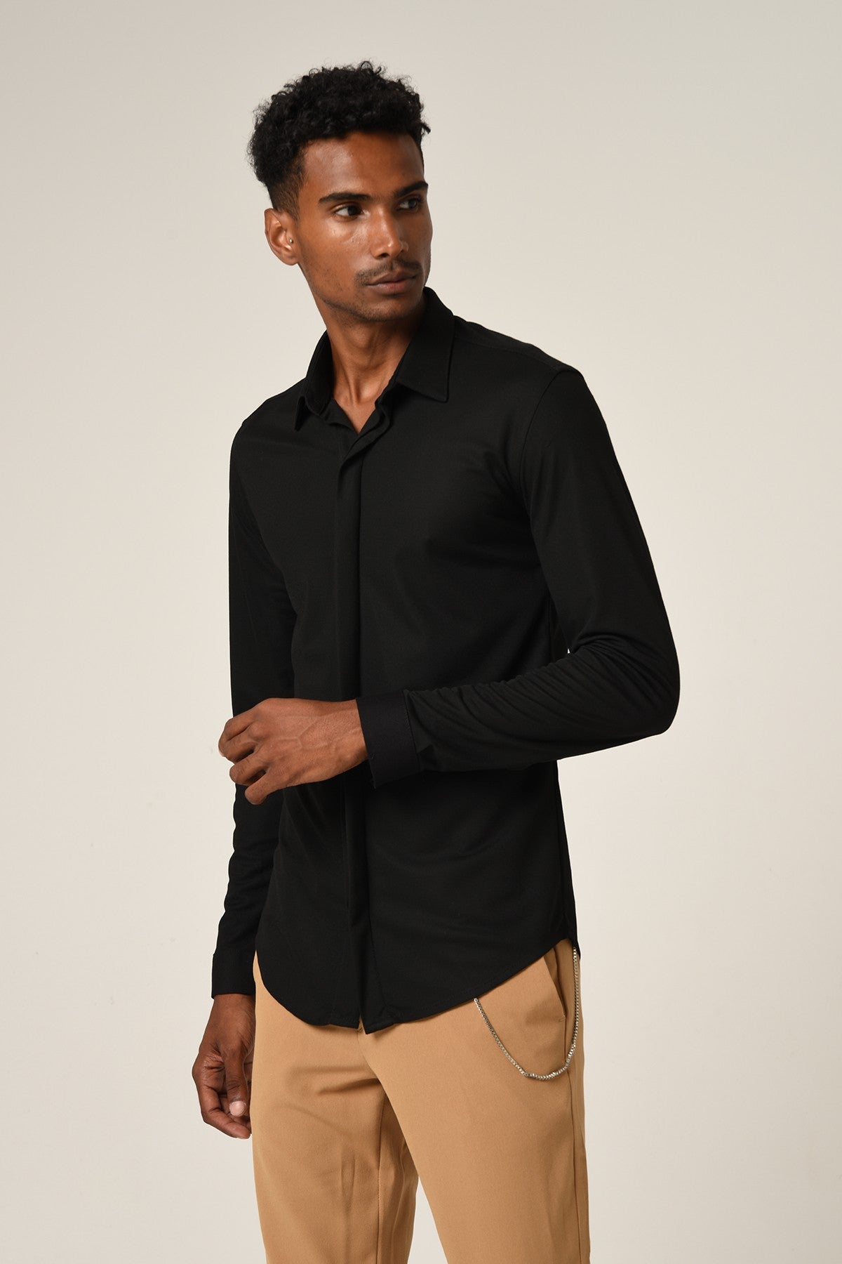 Antioch Men's Long-Sleeve Slim-Fit Knit Shirt with Hidden Buttons