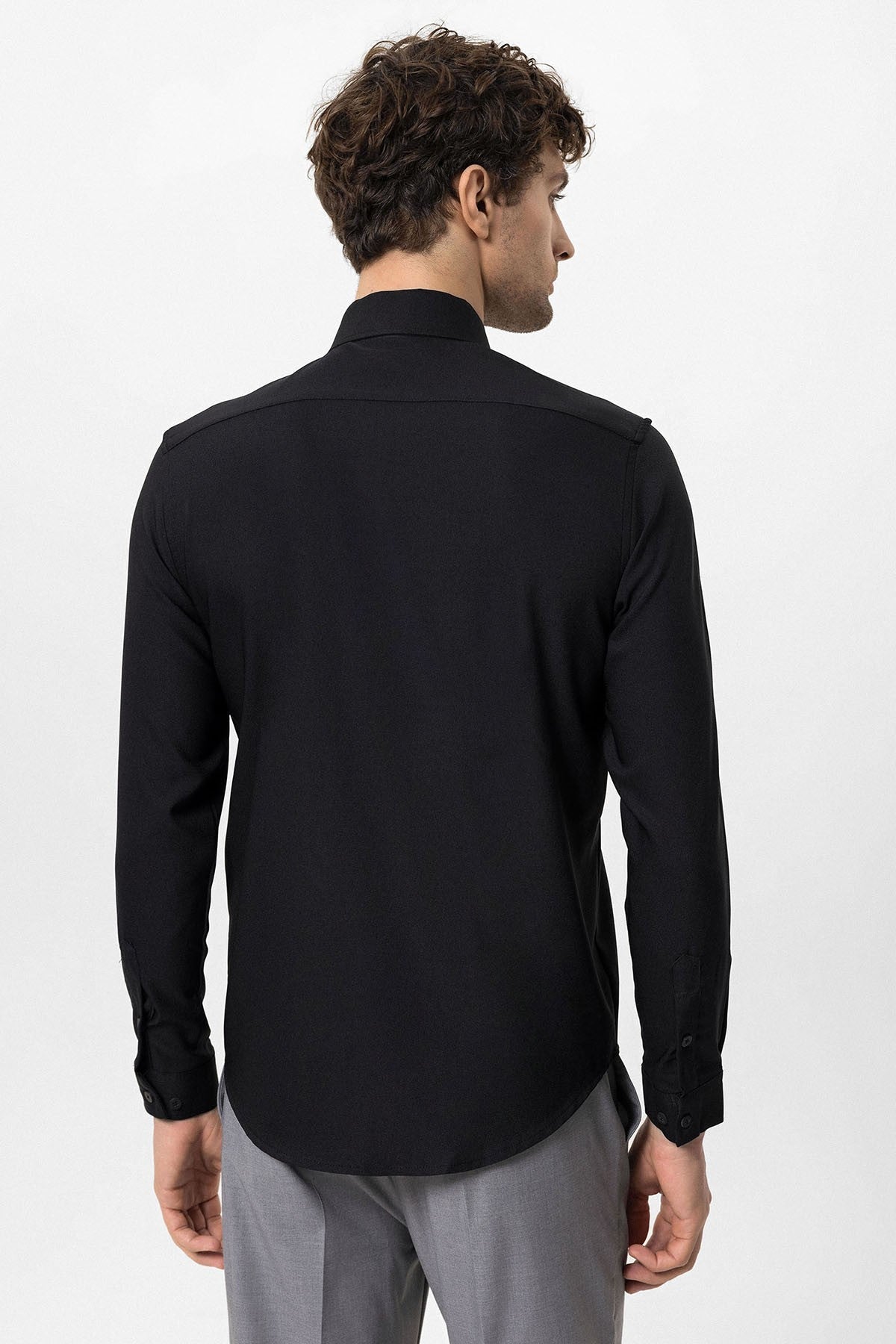 Antioch Slim-Fit Men's Long-Sleeve Shirt with a Wide Collar