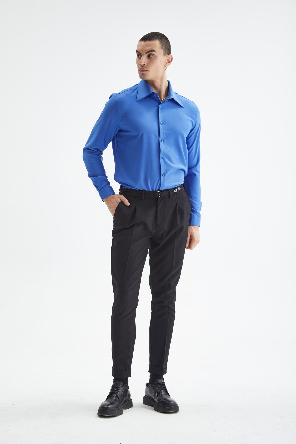 Antioch Slim-Fit Men's Long-Sleeve Shirt with a Wide Collar