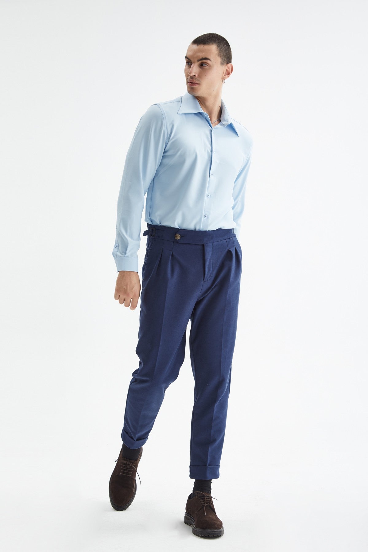 Antioch Slim-Fit Men's Long-Sleeve Shirt with a Wide Collar