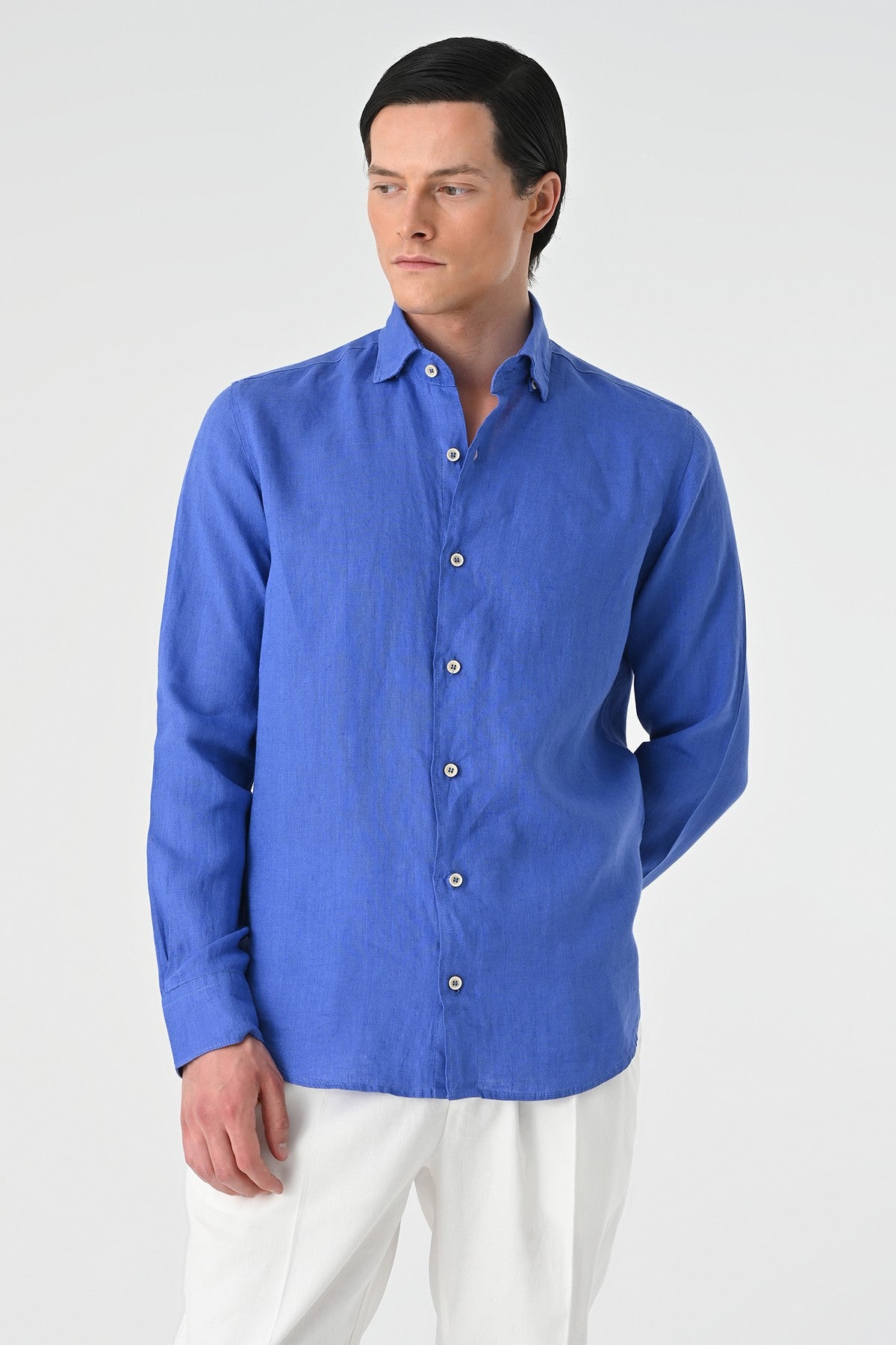 Men's 100% Linen Shirt with an Antioch Collar and Button Detail
