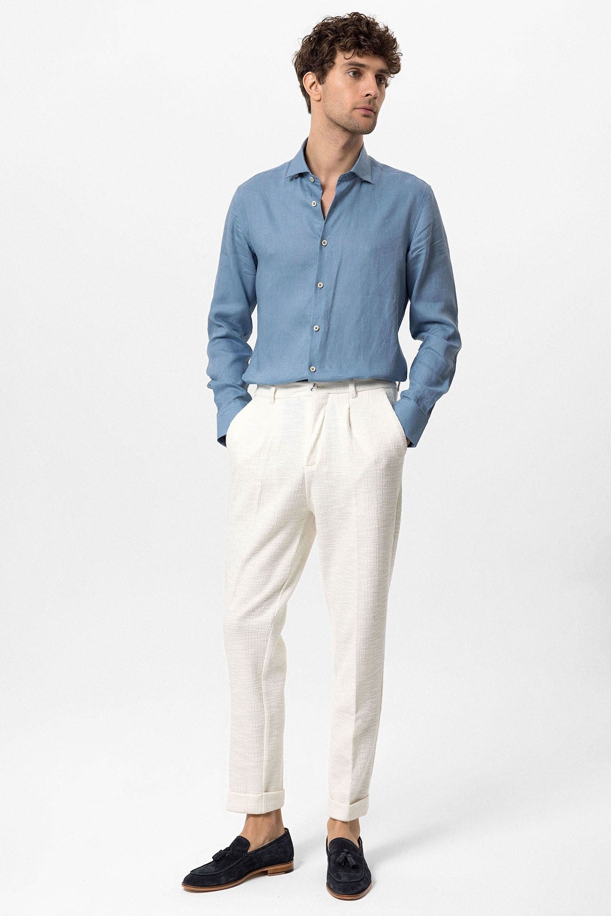 Men's 100% Linen Shirt with an Antioch Collar and Button Detail