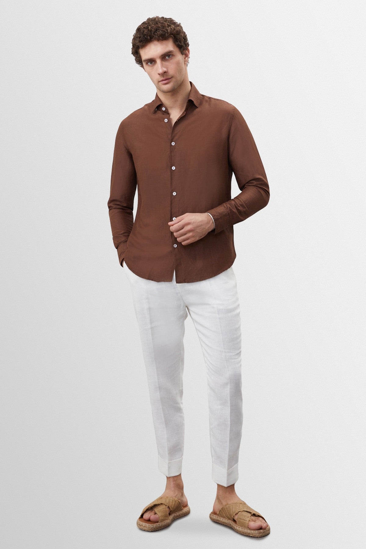 Men's 100% Linen Shirt with an Antioch Collar and Button Detail