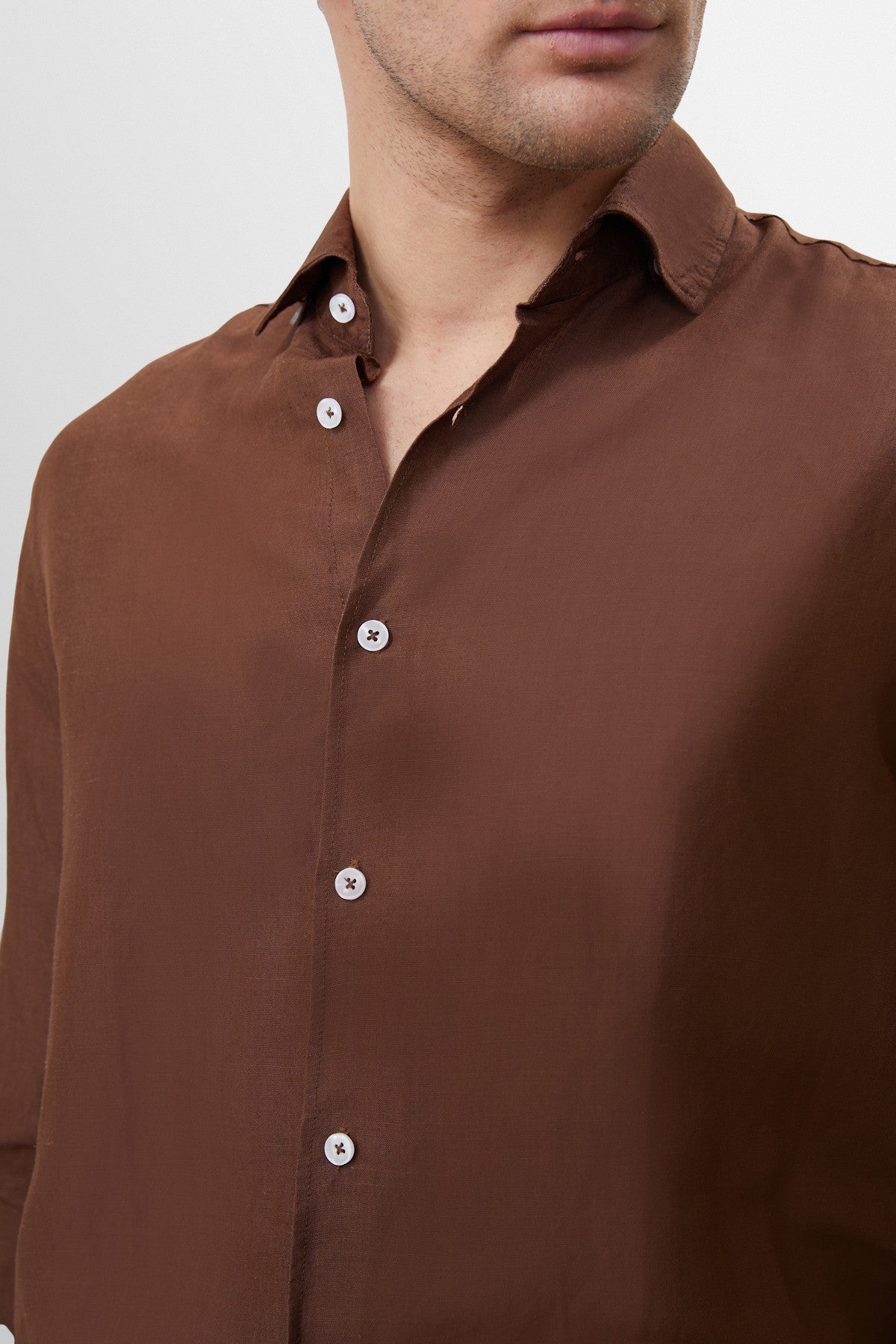 Men's 100% Linen Shirt with an Antioch Collar and Button Detail