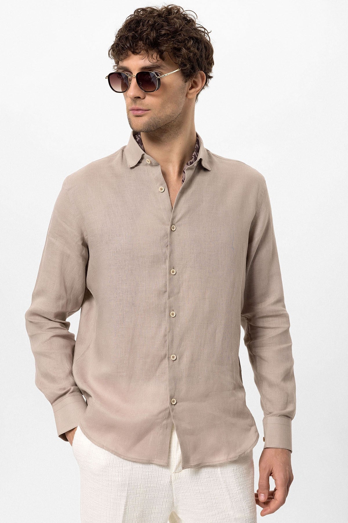 Men's 100% Linen Shirt with an Antioch Collar and Button Detail