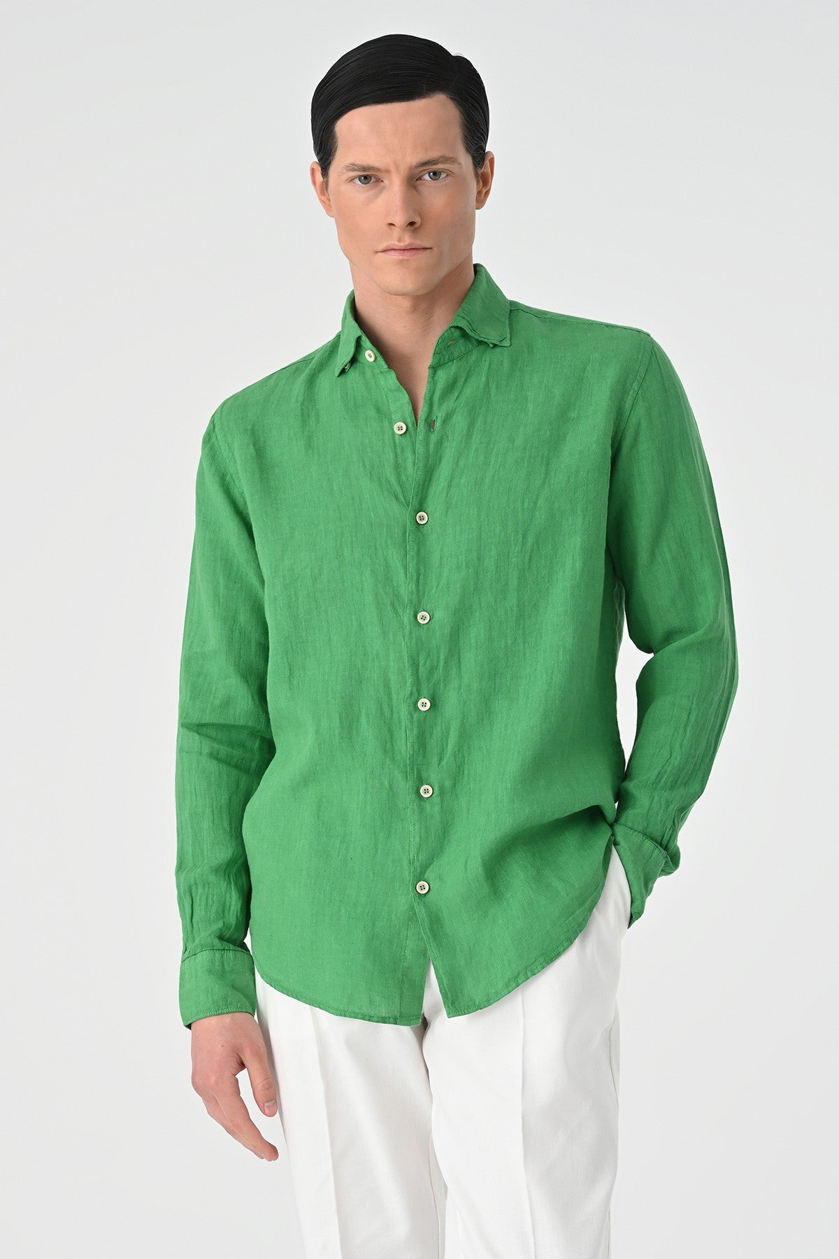 Men's 100% Linen Shirt with an Antioch Collar and Button Detail