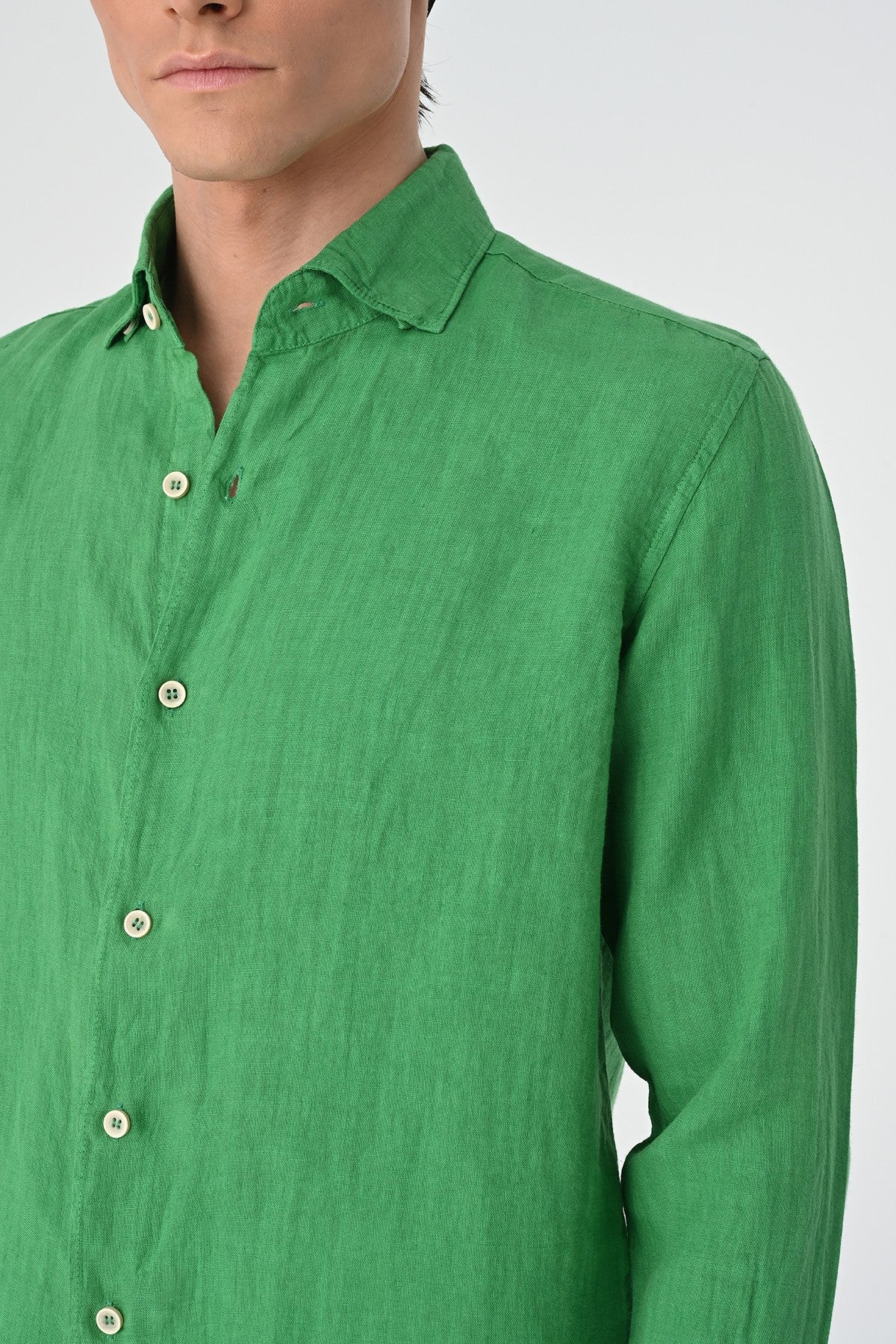 Men's 100% Linen Shirt with an Antioch Collar and Button Detail