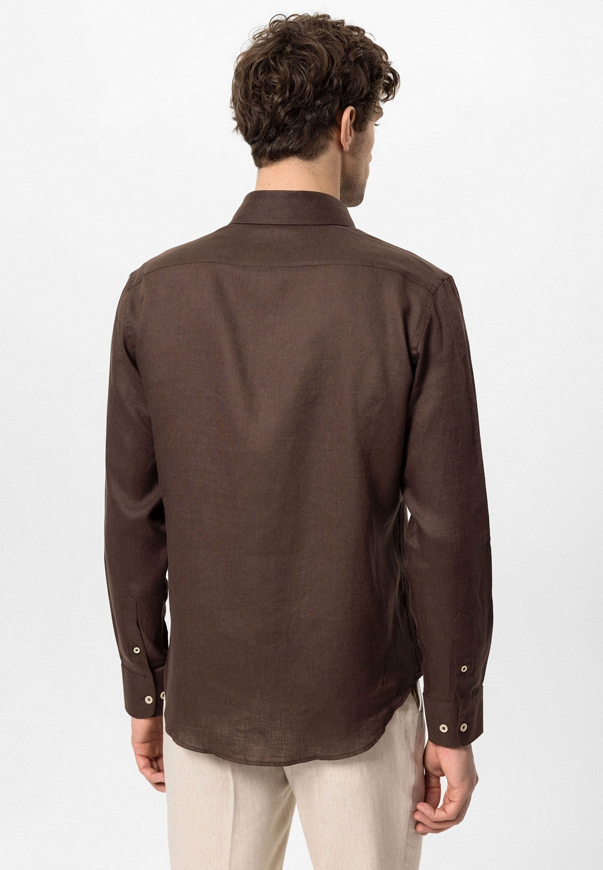 Men's 100% Linen Shirt with an Antioch Collar and Button Detail