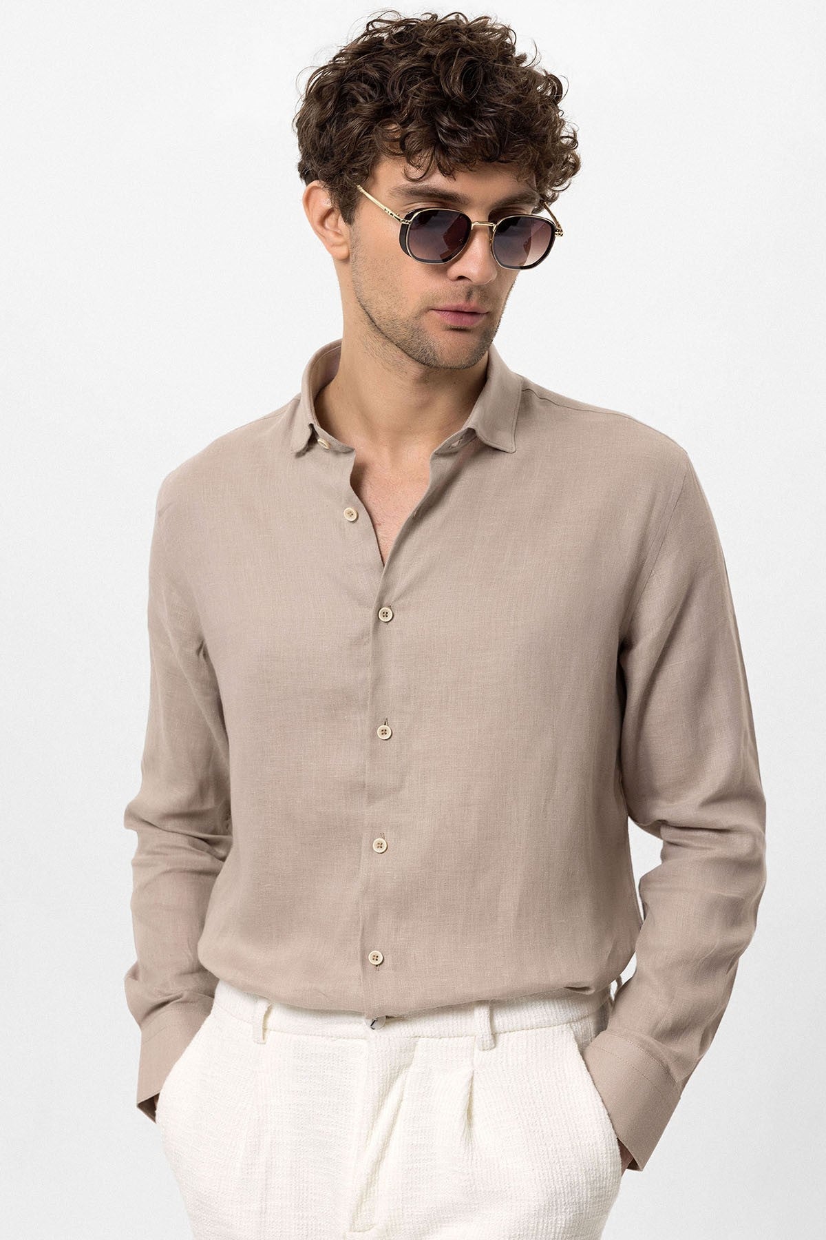 Men's 100% Linen Shirt with an Antioch Collar and Button Detail