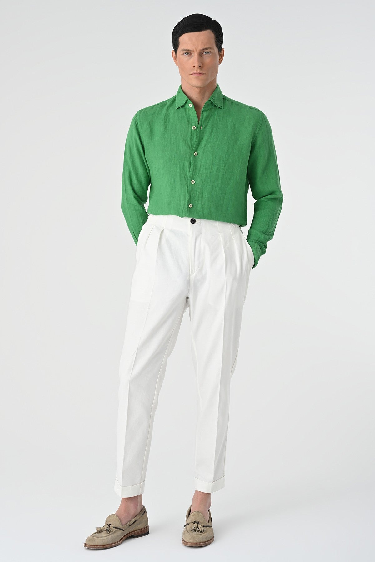 Men's 100% Linen Shirt with an Antioch Collar and Button Detail