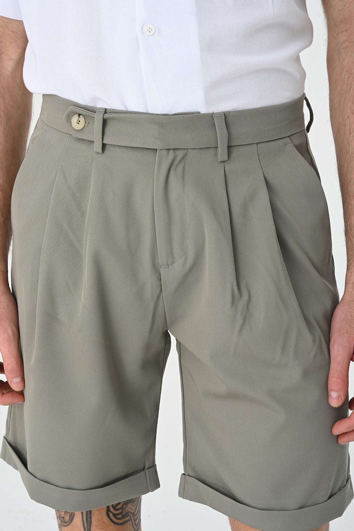 Antioch Pleated Men's Shorts