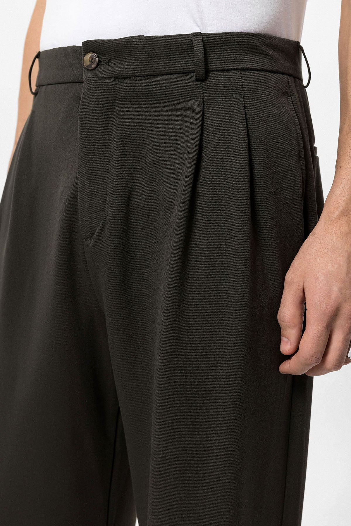 High-Waisted Pleated Relaxed-Fit Men's Pants