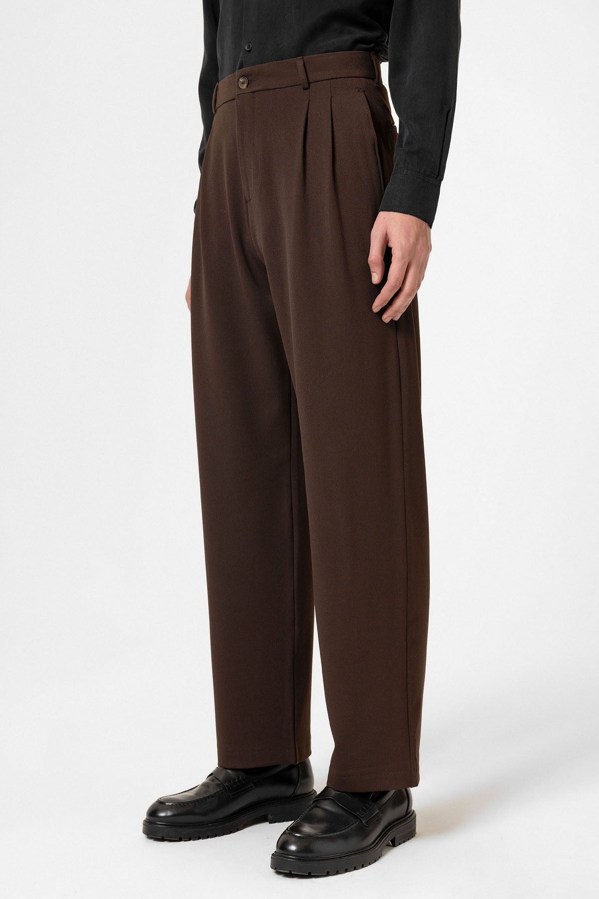 Antioch High-Waisted Pleated Relaxed-Fit Men's Pants