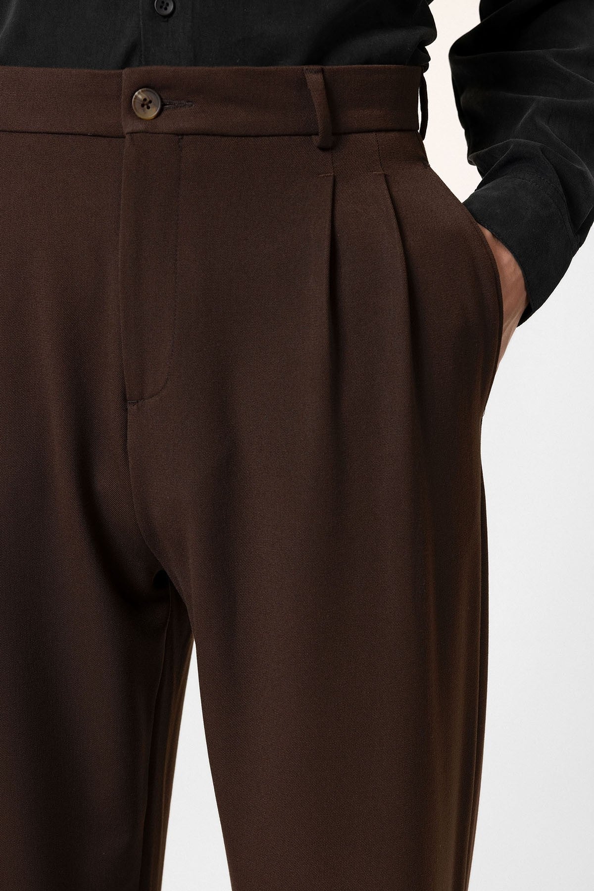 Antioch High-Waisted Pleated Relaxed-Fit Men's Pants