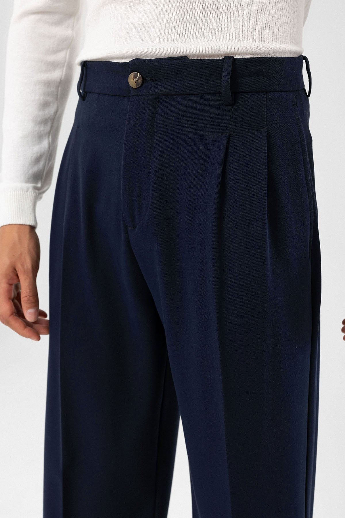 High-Waisted Pleated Relaxed-Fit Men's Pants