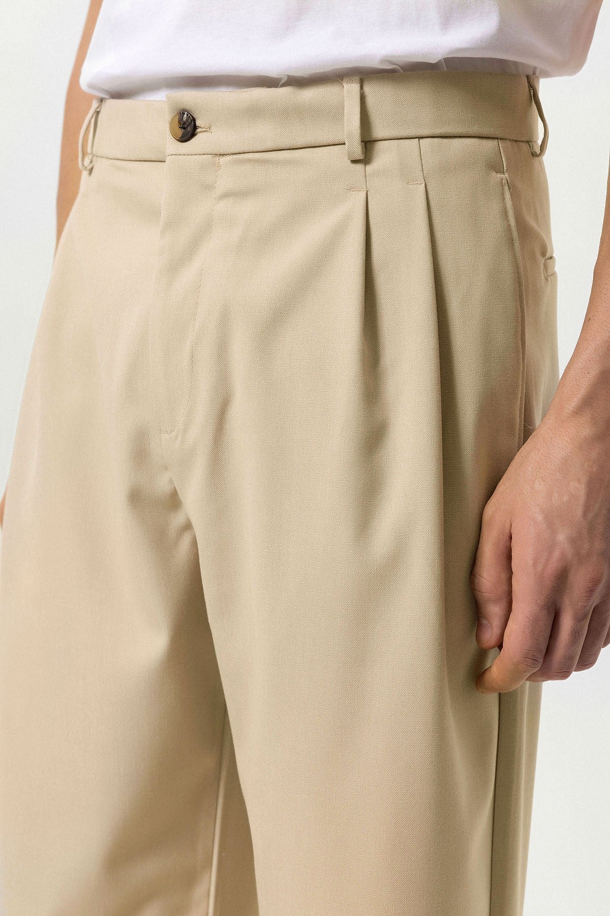 Antioch High-Waisted Pleated Relaxed-Fit Men's Pants
