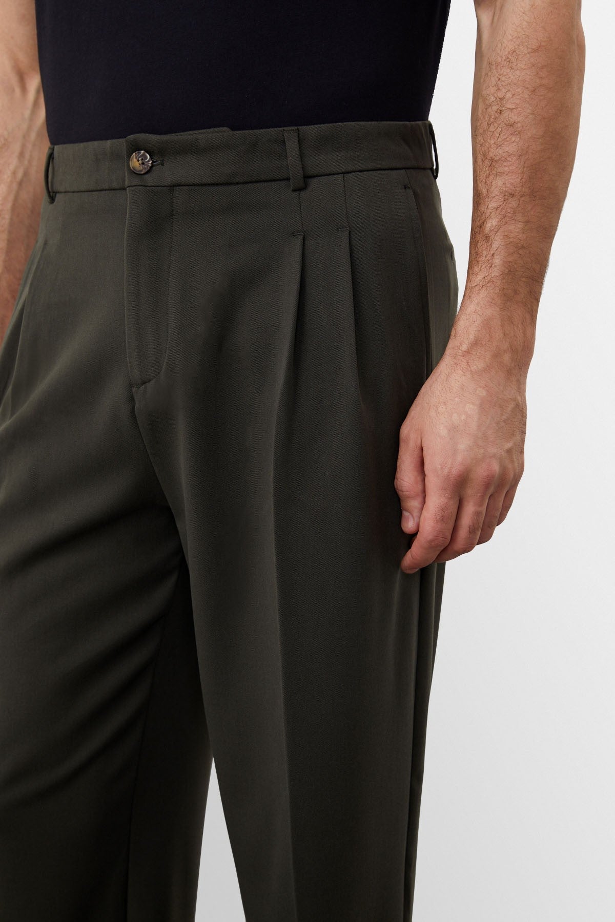 High-Waisted Pleated Relaxed-Fit Men's Pants