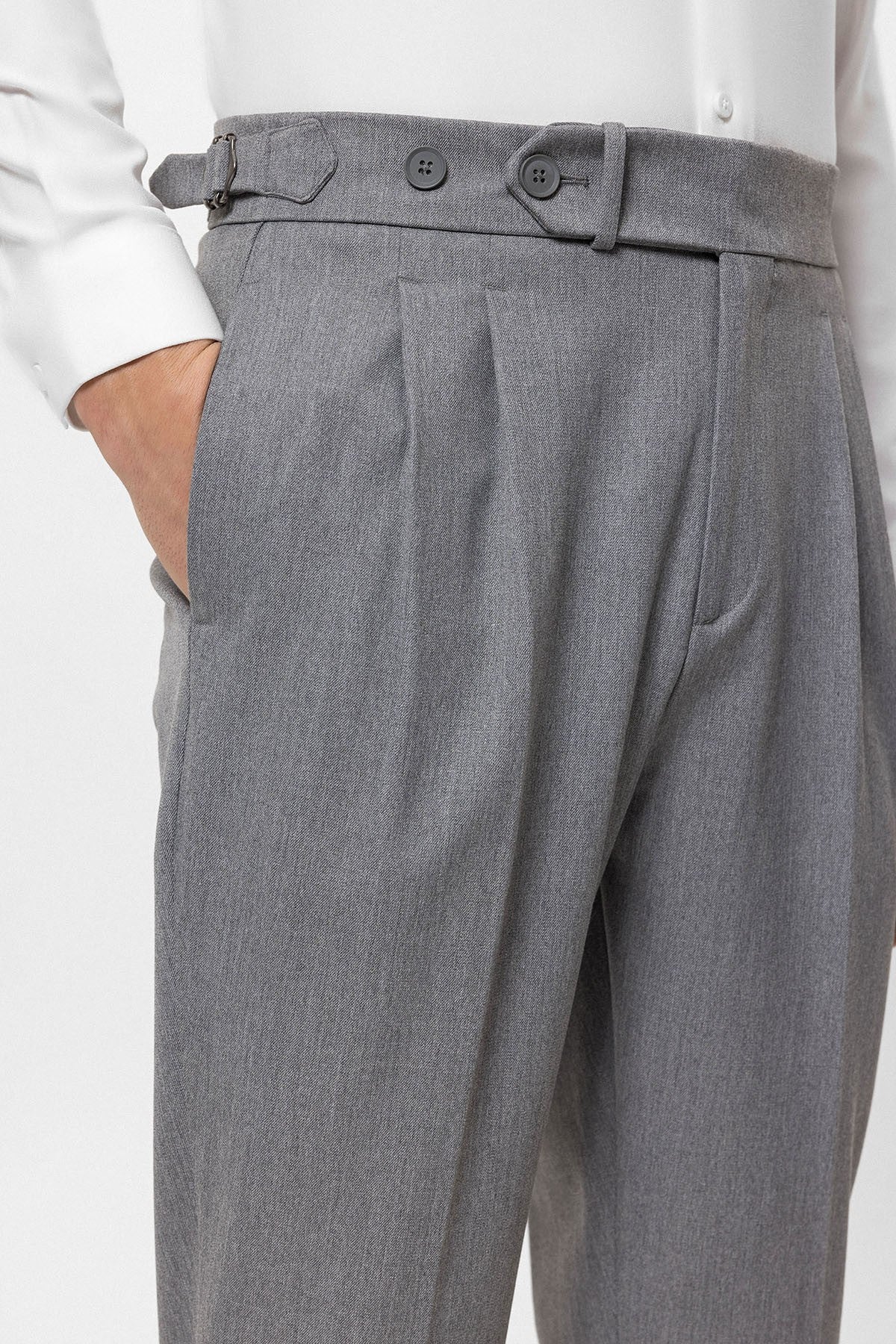 High-Waisted Pleated Carrot-Fit Men's Pants