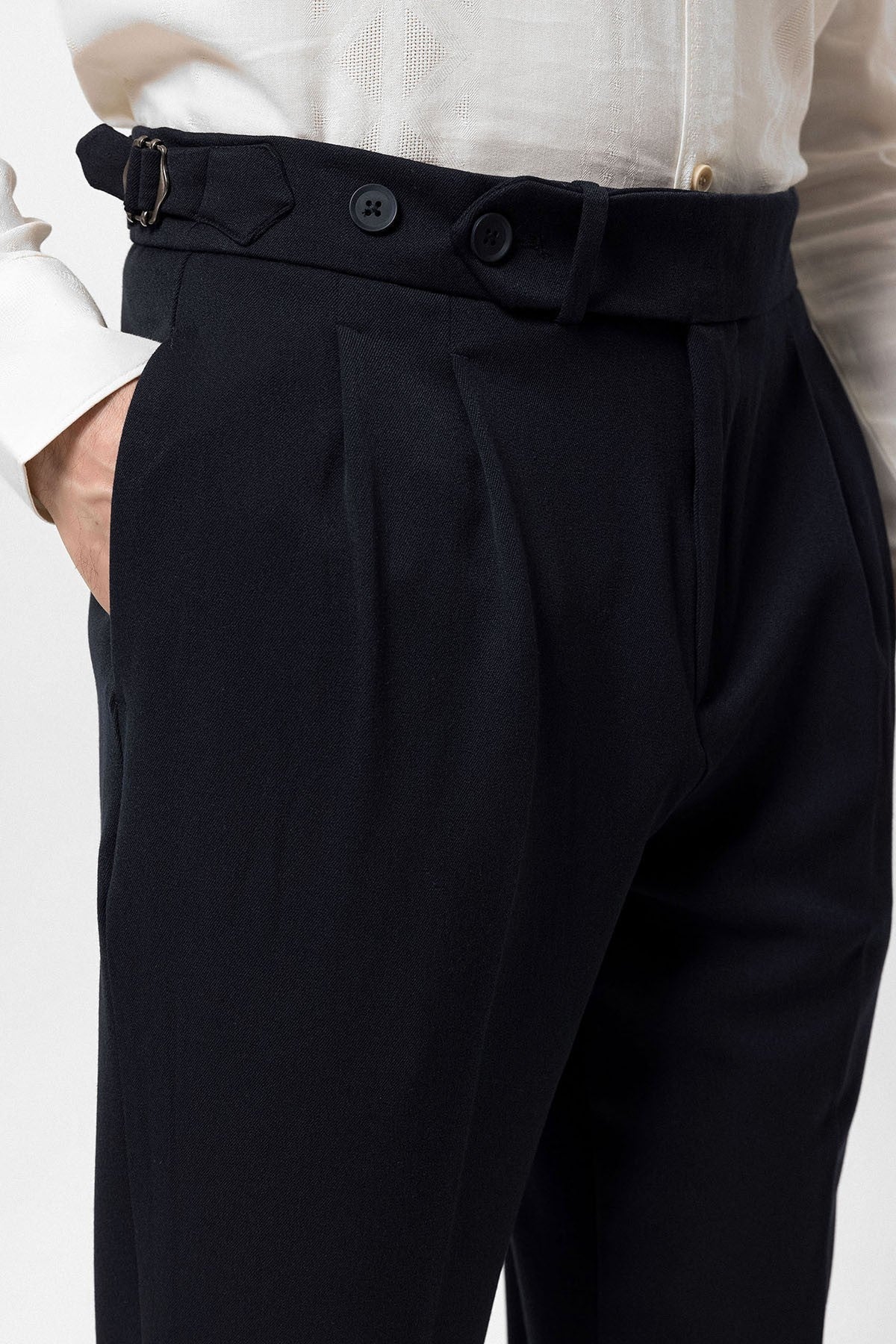 High-Waisted Pleated Carrot-Fit Men's Pants