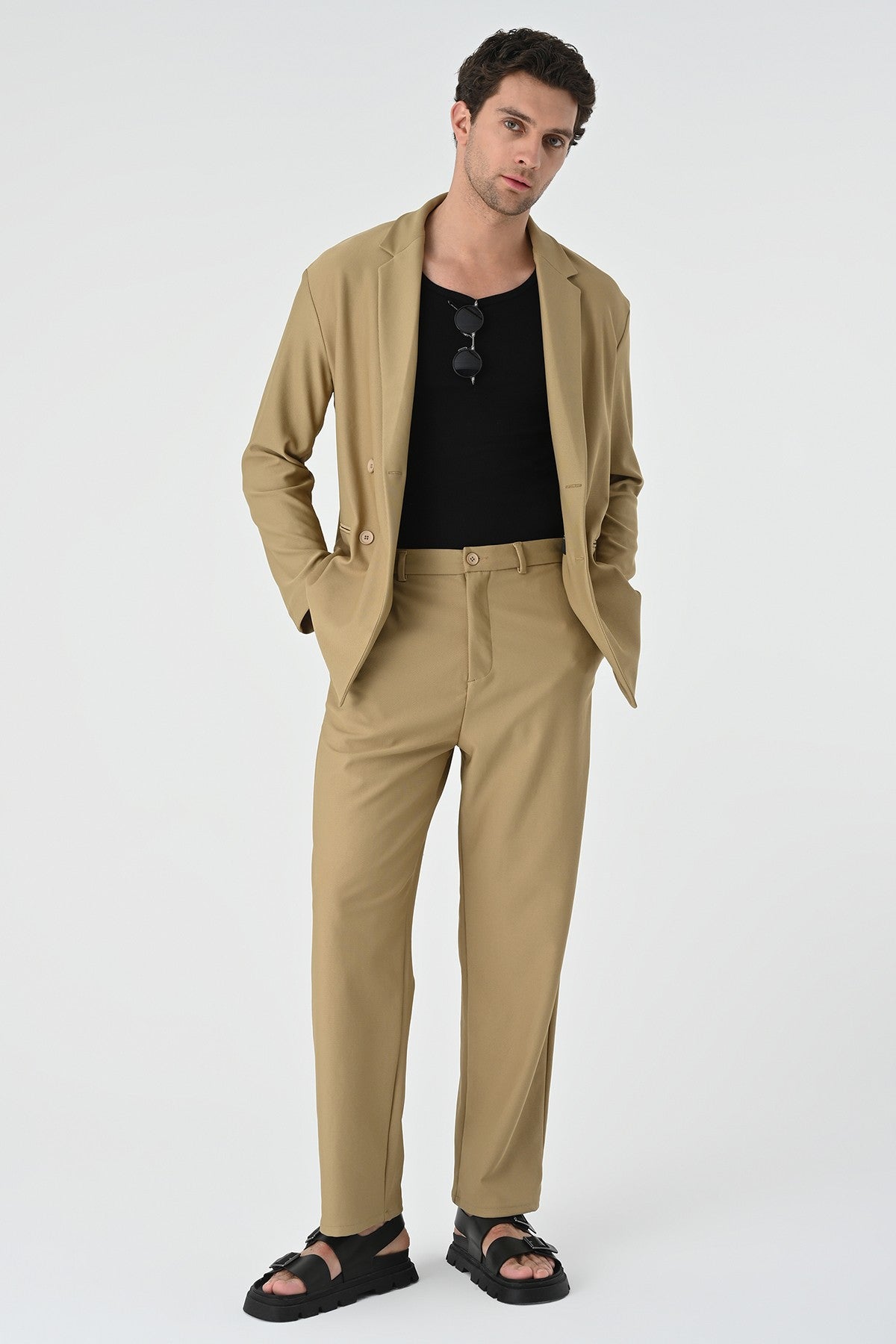 Relaxed-Fit Double-Breasted Men's Suit