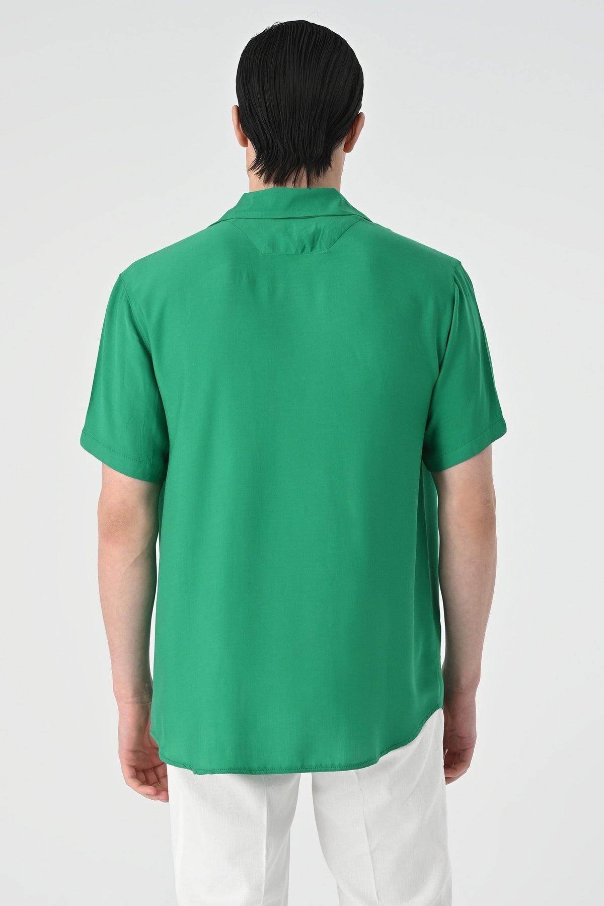 Antioch Oversized Short-Sleeve Men's Shirt with Apache Collar