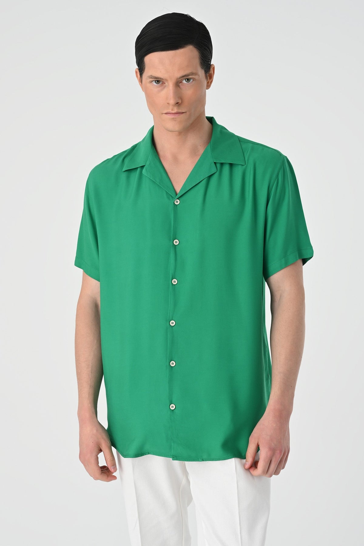 Antioch Oversized Short-Sleeve Men's Shirt with Apache Collar