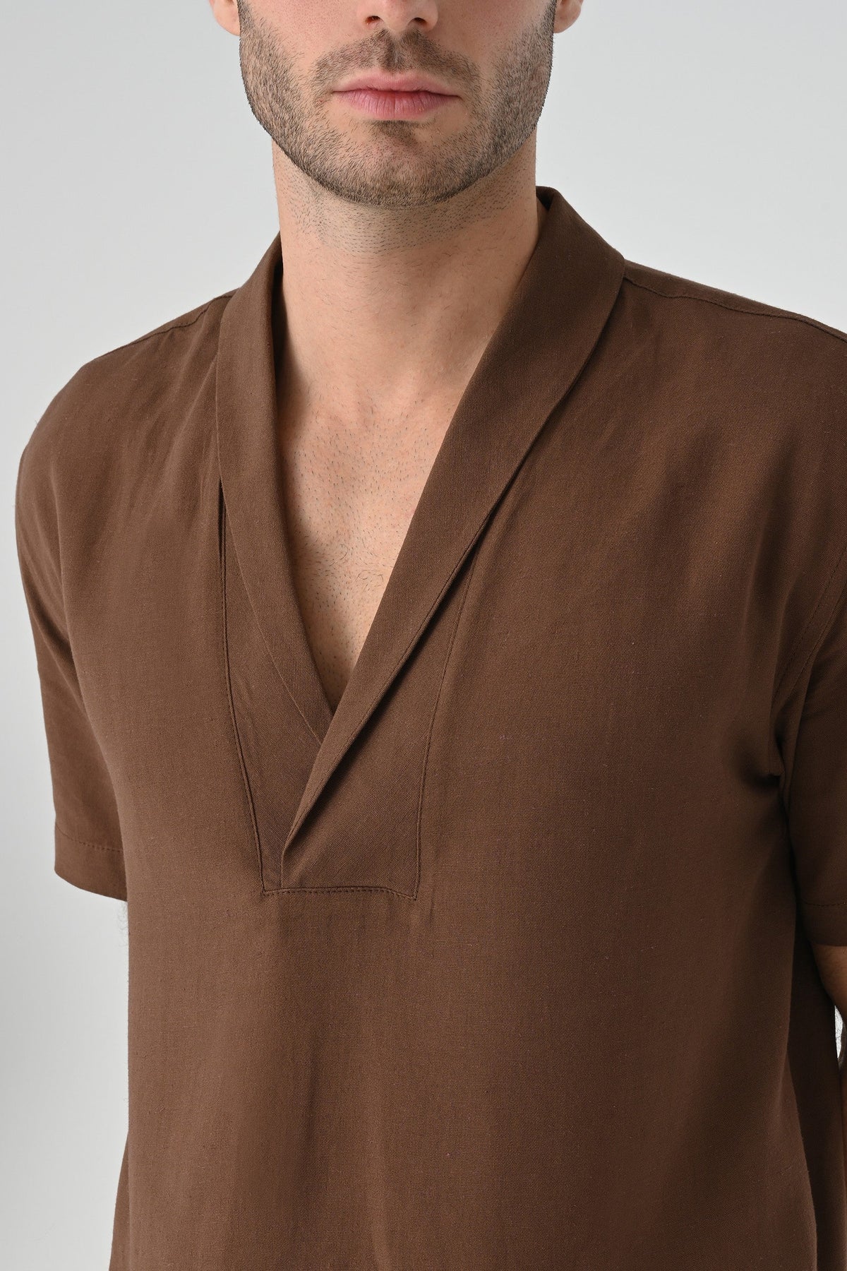 Antioch Relax Fit Short-Sleeved Men's Shirt with a Shawl Collar