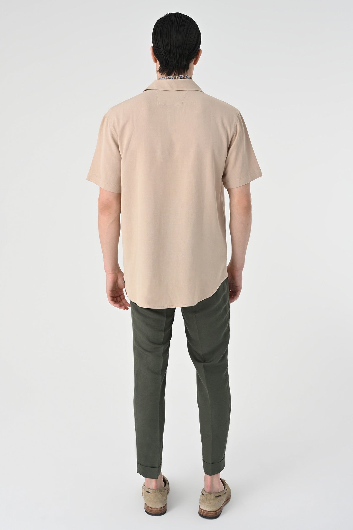 Antioch Relax Fit Short-Sleeved Men's Shirt with a Shawl Collar