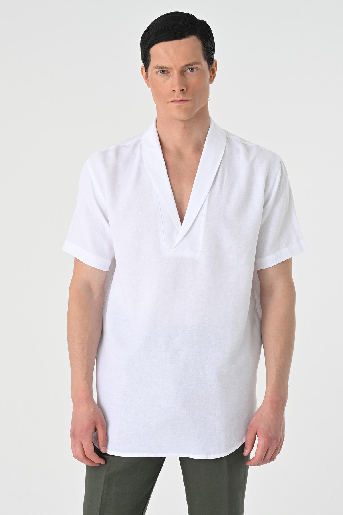 Antioch Relax Fit Short-Sleeved Men's Shirt with a Shawl Collar