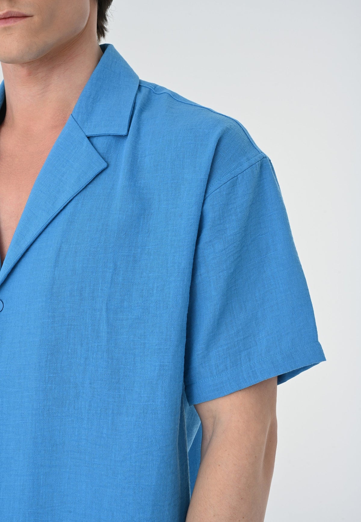 Antioch Oversized Short-Sleeve Men's Shirt with Apache Collar