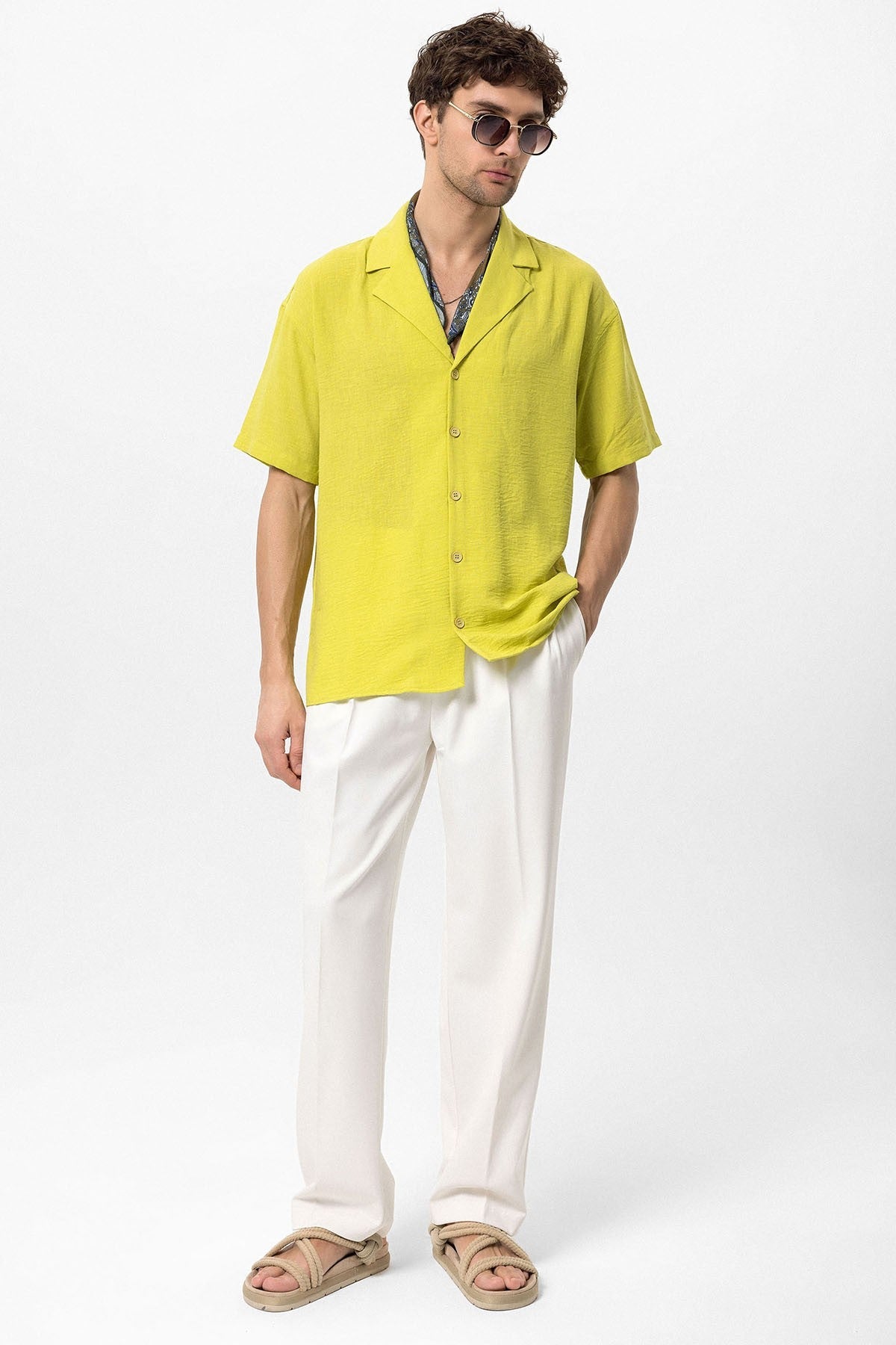 Antioch Oversized Short-Sleeve Men's Shirt with Apache Collar
