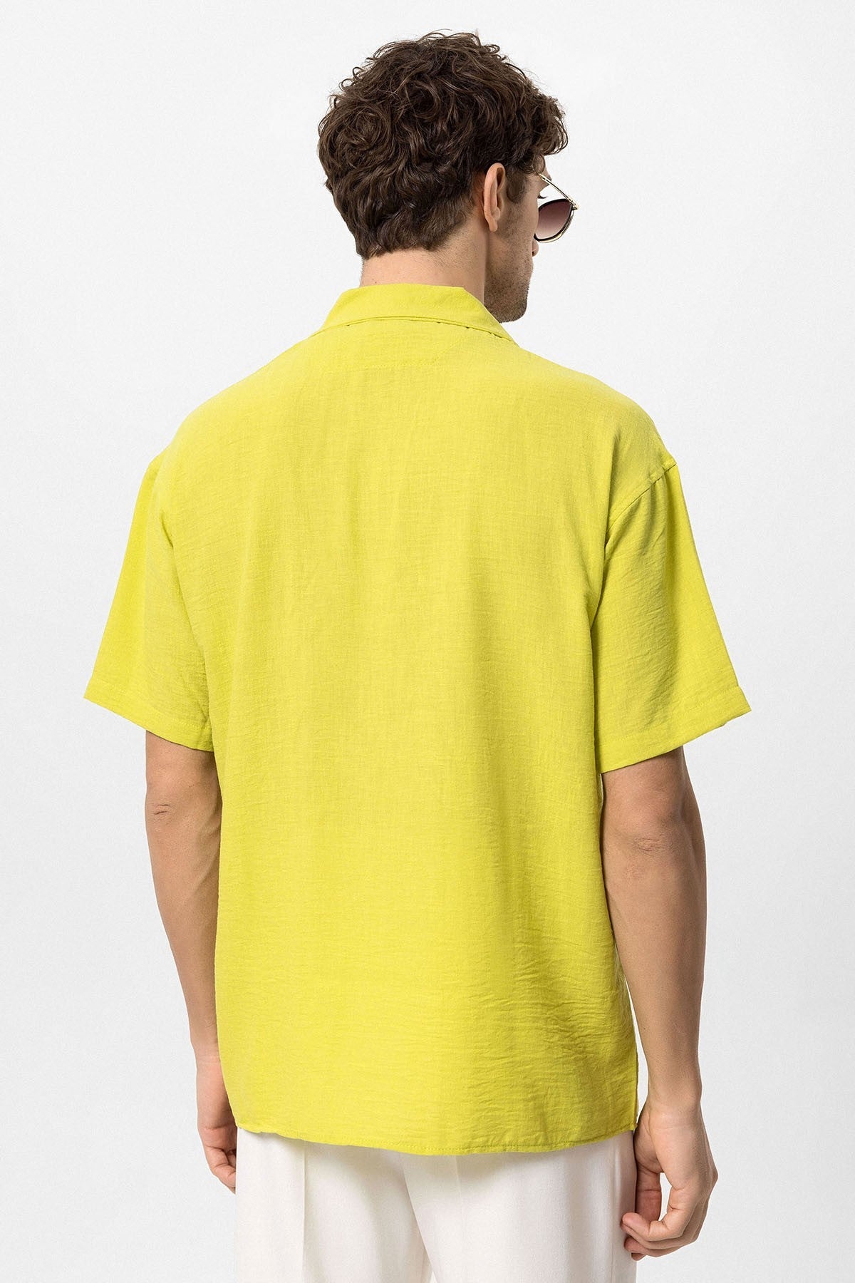 Antioch Oversized Short-Sleeve Men's Shirt with Apache Collar