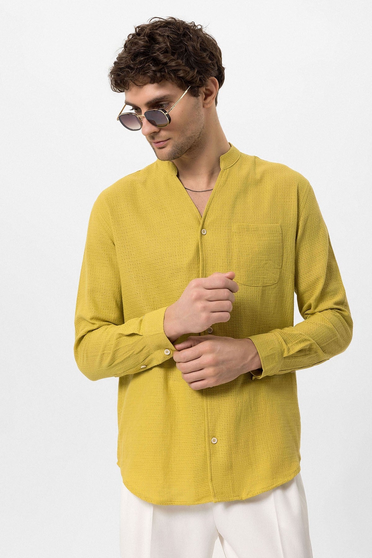 Antioch Crew-Neck Knitted Textured Men's Shirt