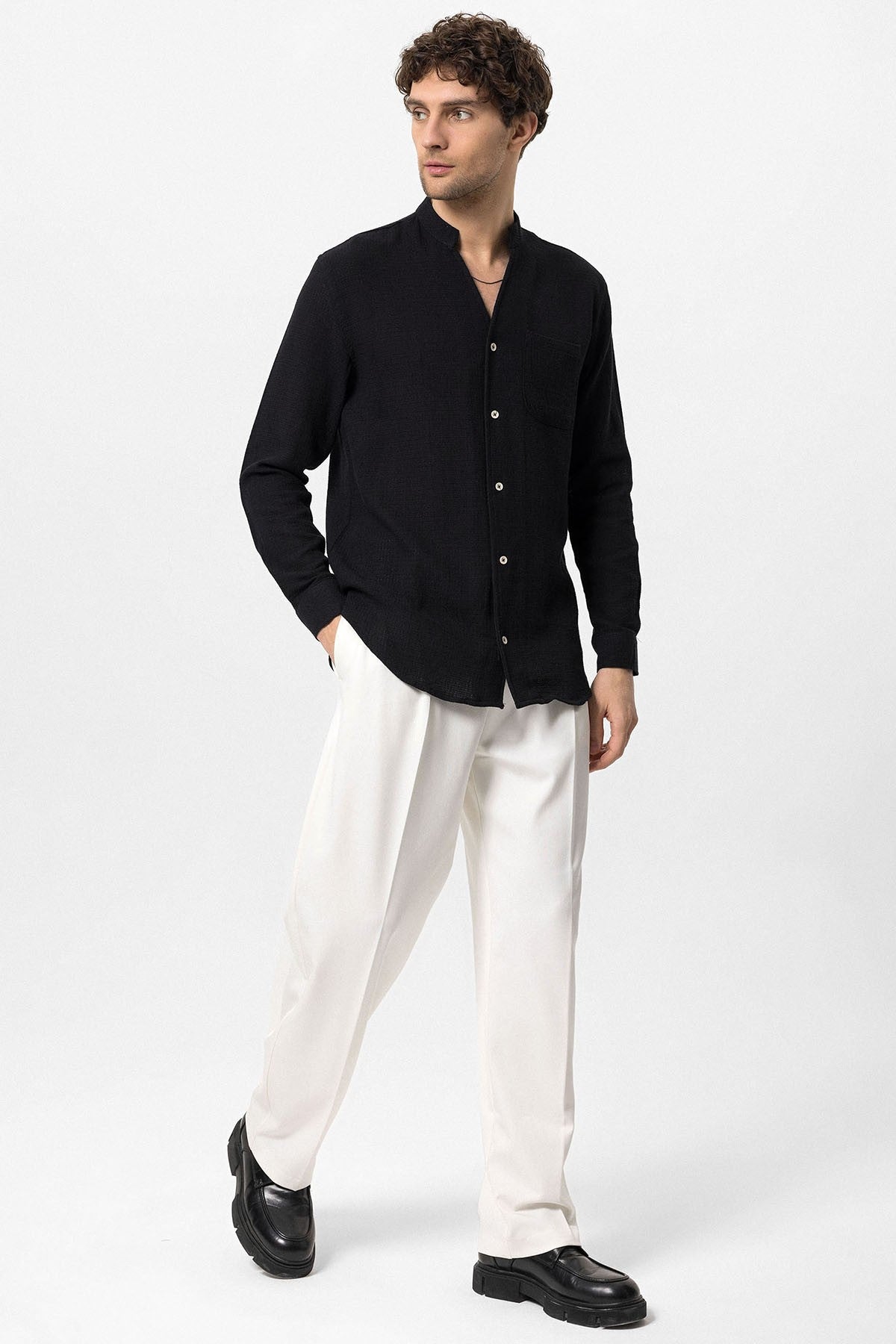 Antioch Crew-Neck Knitted Textured Men's Shirt