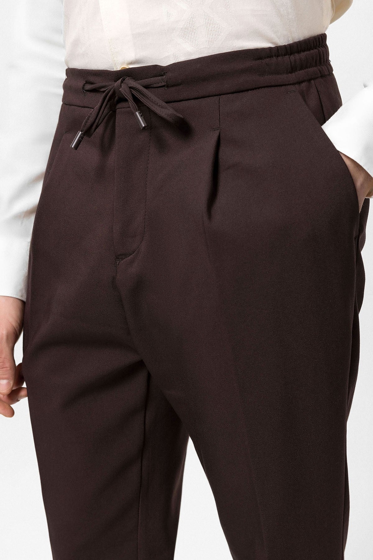 Antioch Elastic-Waist Pleated Men's Pants