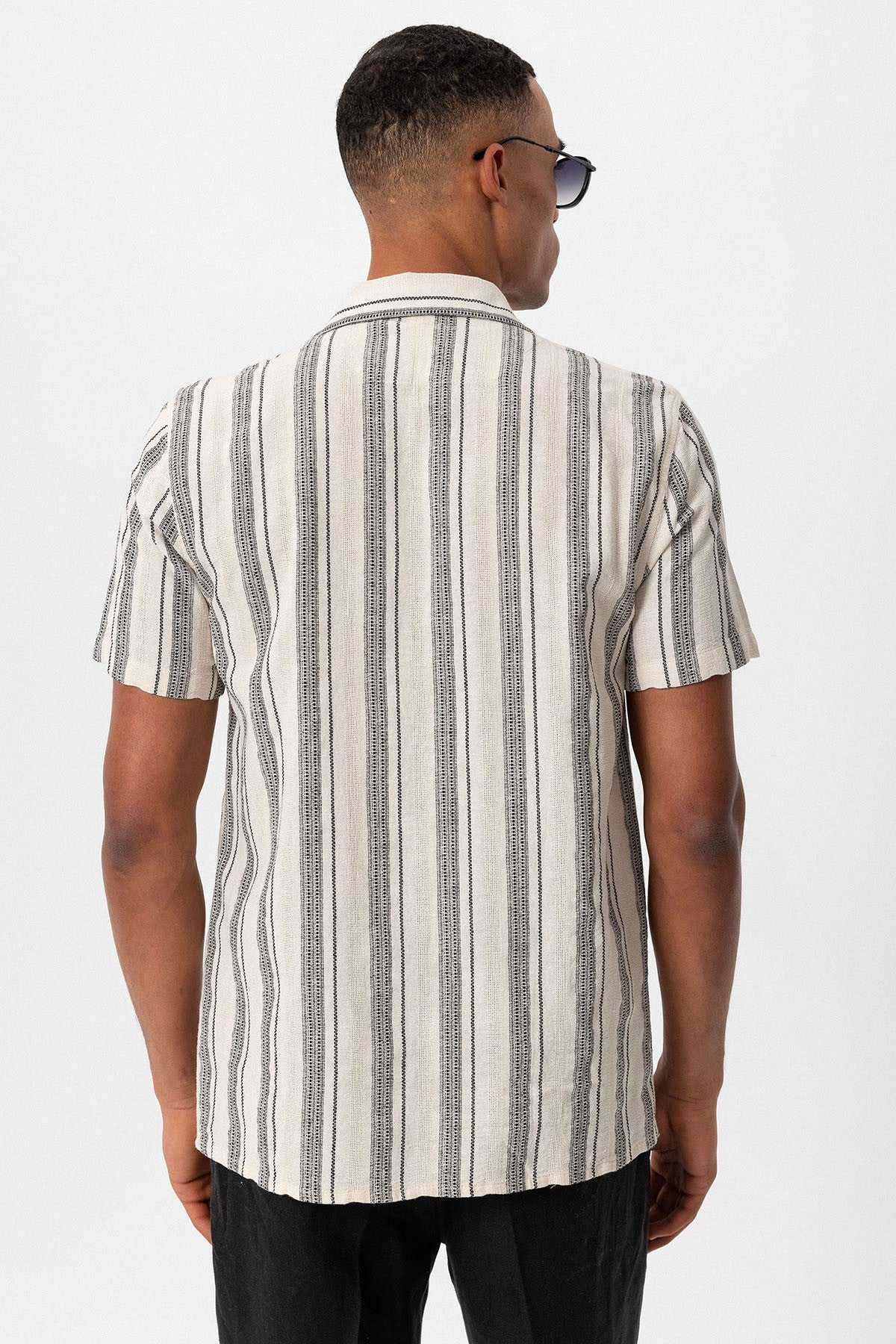 Antioch Short-Sleeved Striped Men's Shirt with a Polo Collar