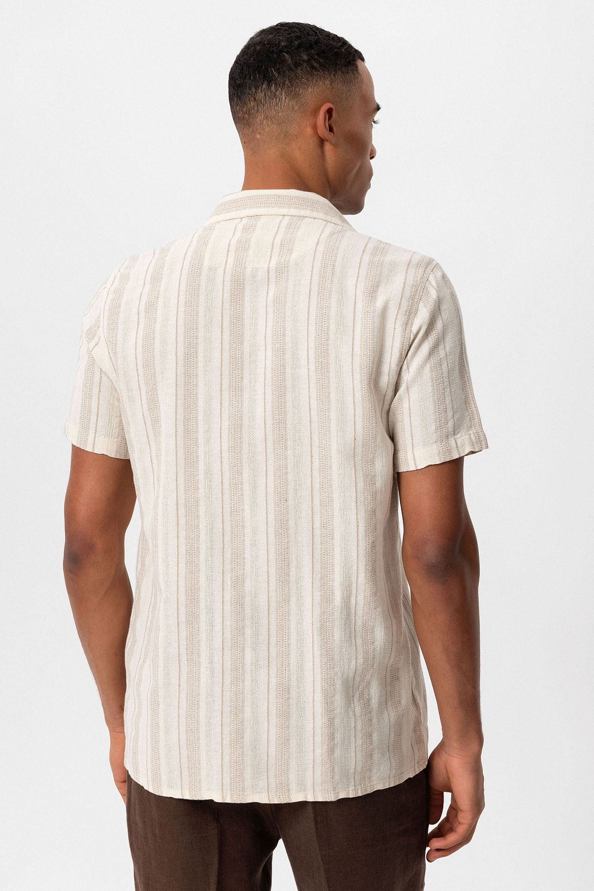 Antioch Short-Sleeved Striped Men's Shirt with a Polo Collar