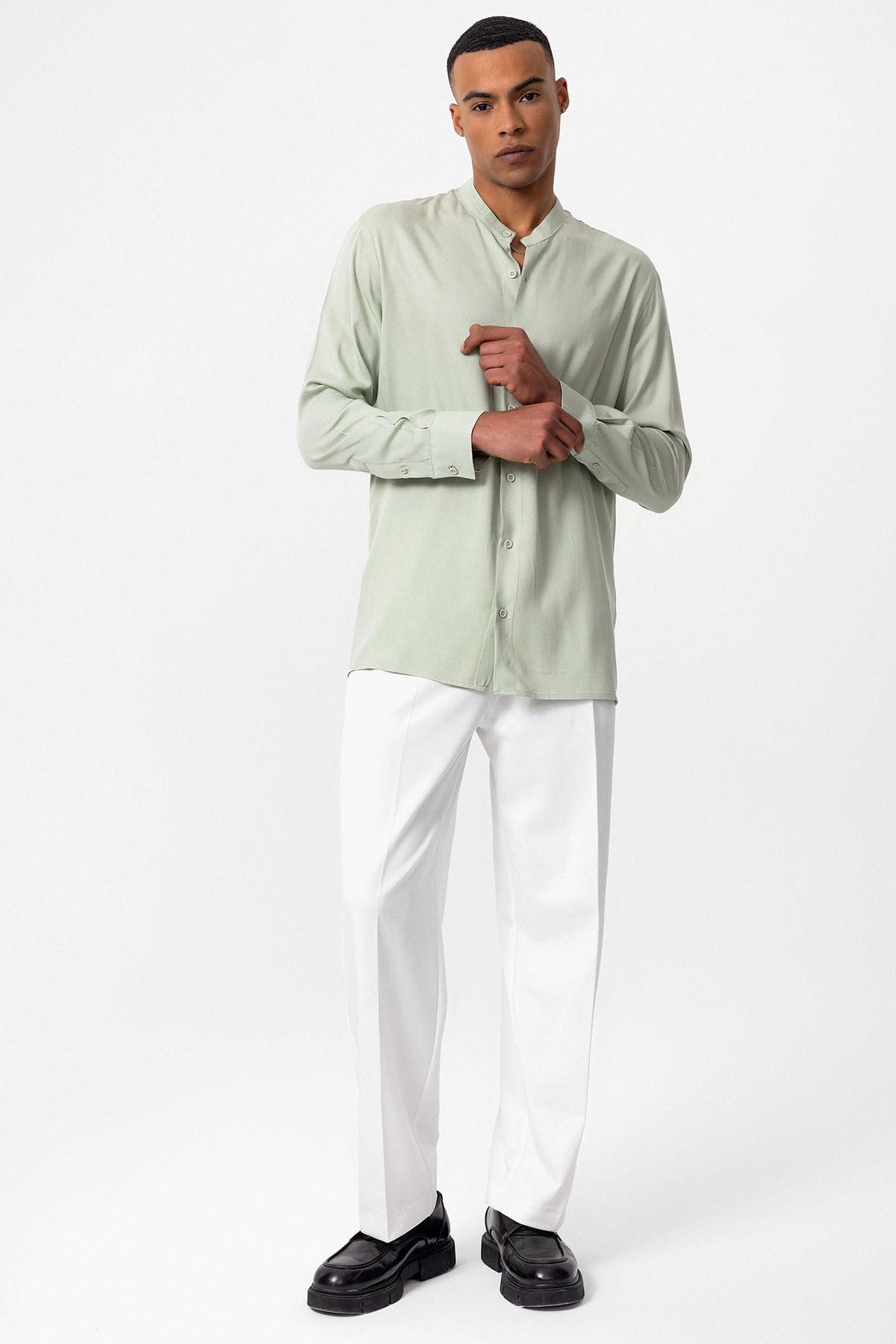 Antioch Hakim Yaka Regular-Fit Men's Shirt