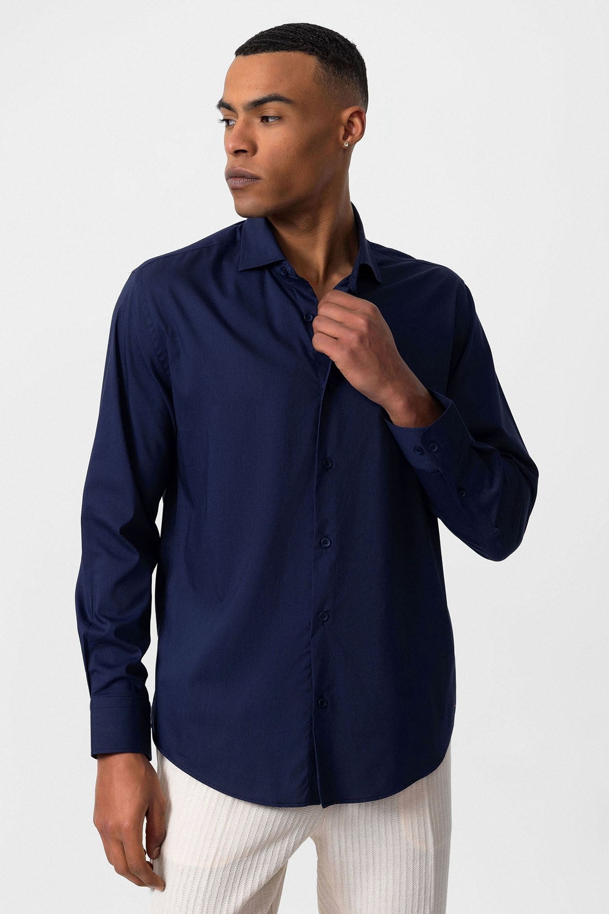 Antioch Slim Fit Classic Men's Shirt
