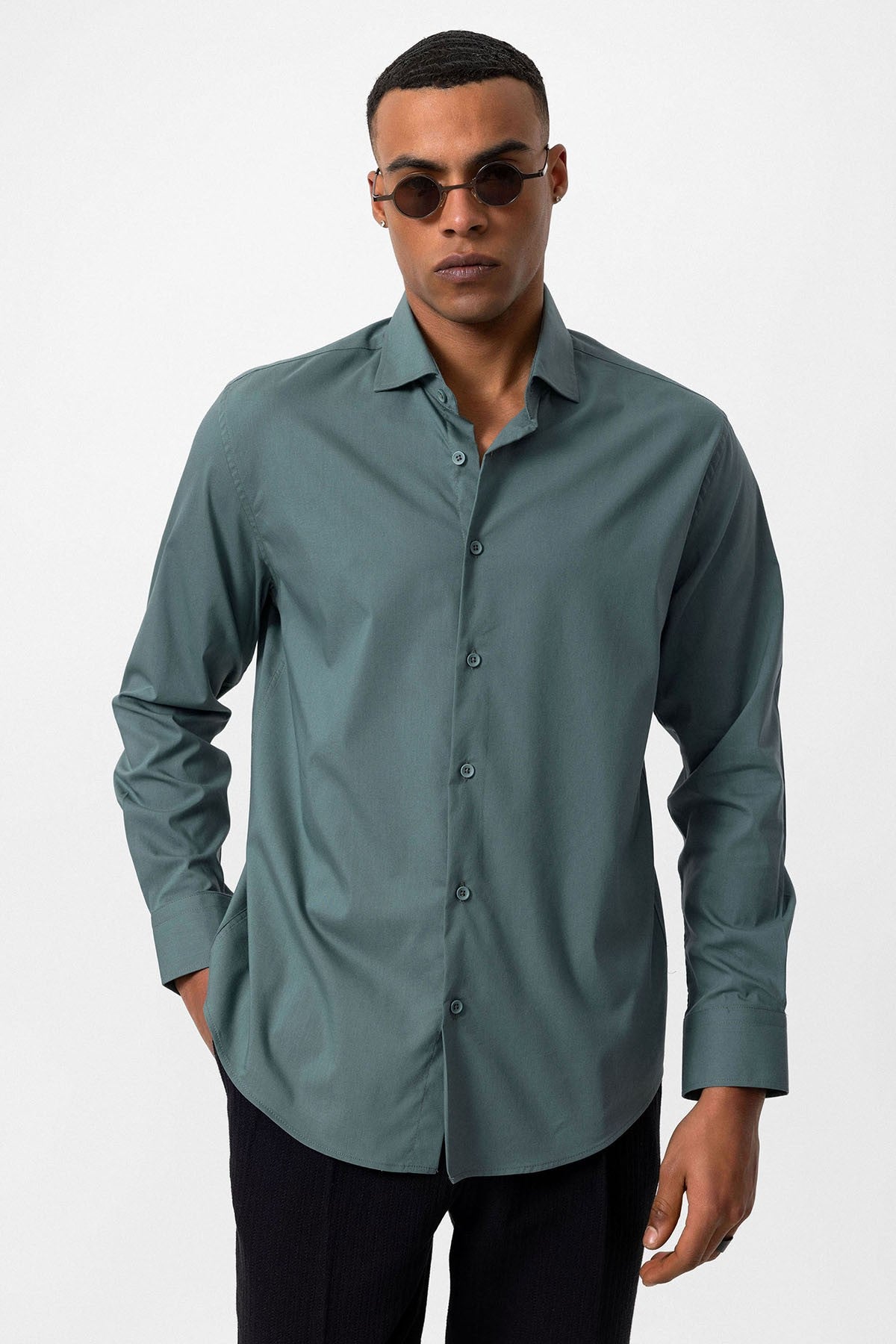 Antioch Slim Fit Classic Men's Shirt