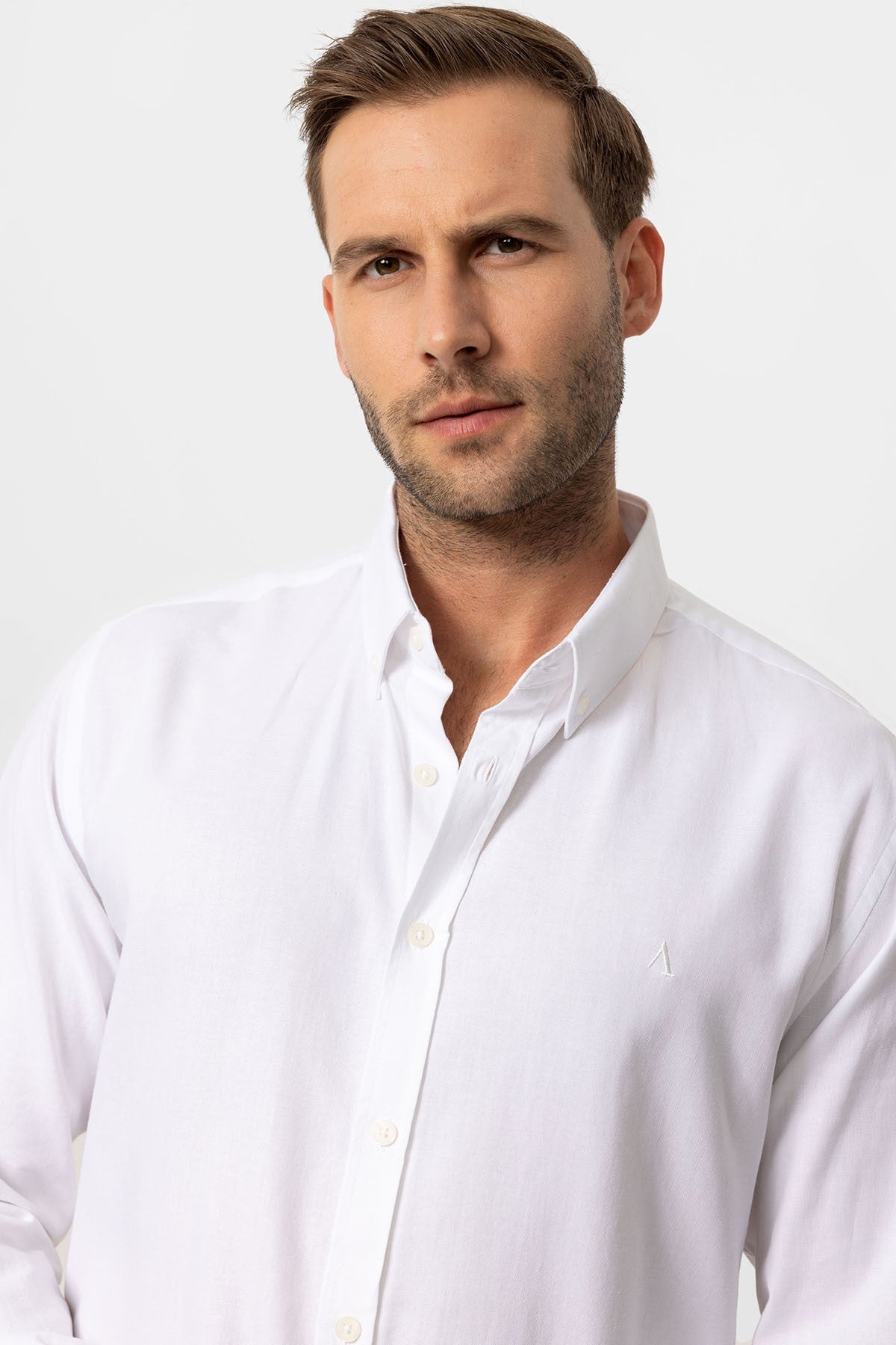 Antioch Button-Down Slim-Fit Men's Shirt