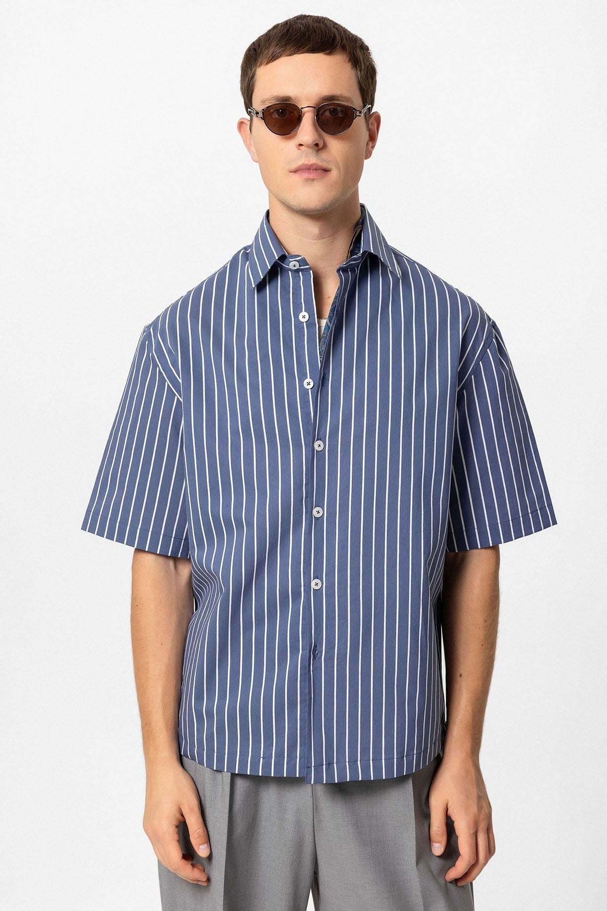 Antioch Oversized Short-Sleeve Striped Men's Shirt