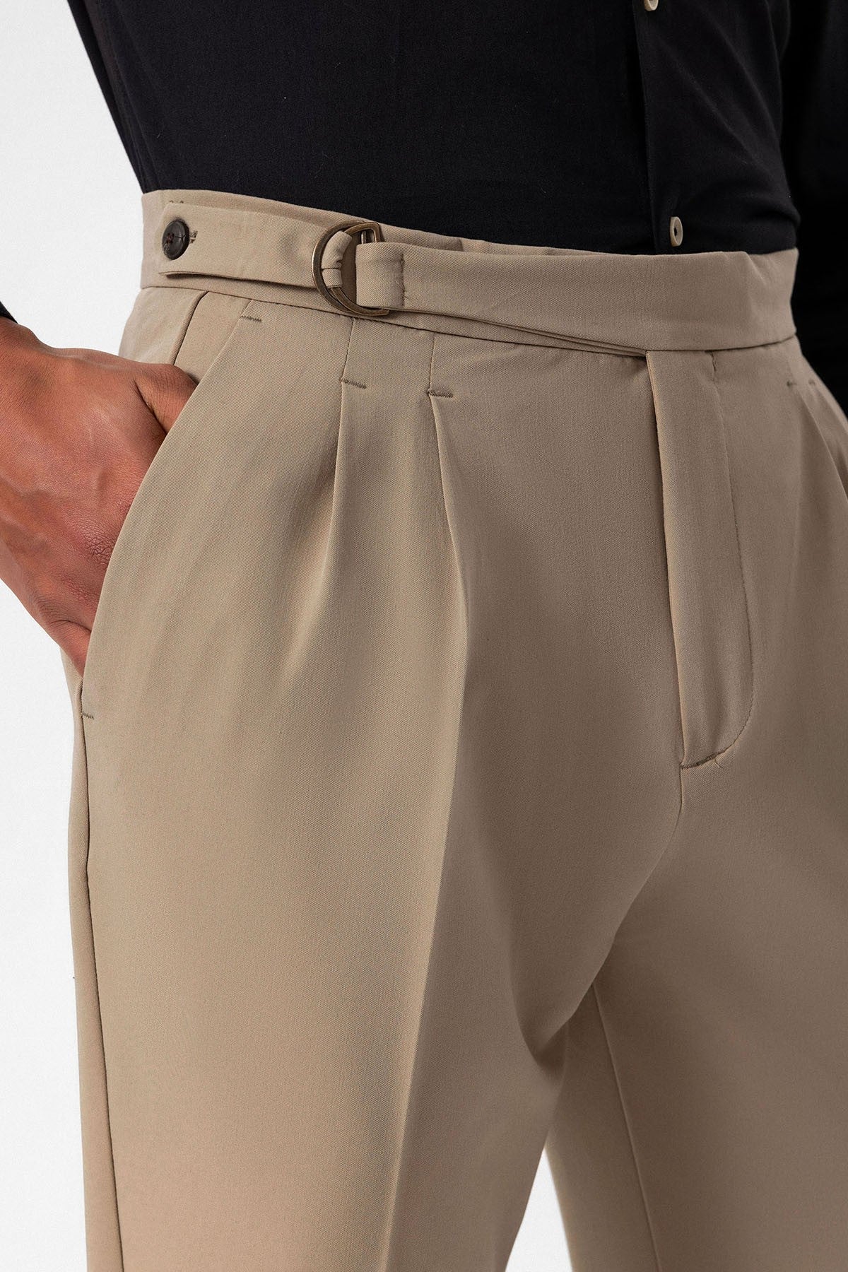 Antioch High-Waisted Buckle-Closure Pleated Men's Pants