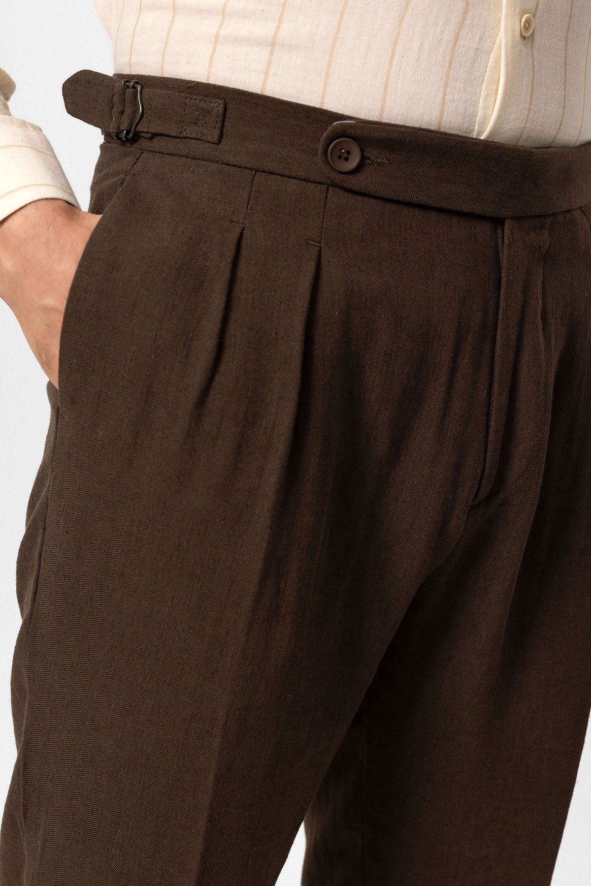 Antioch High-Waisted Linen-Blend Double-Cuff Men's Pants